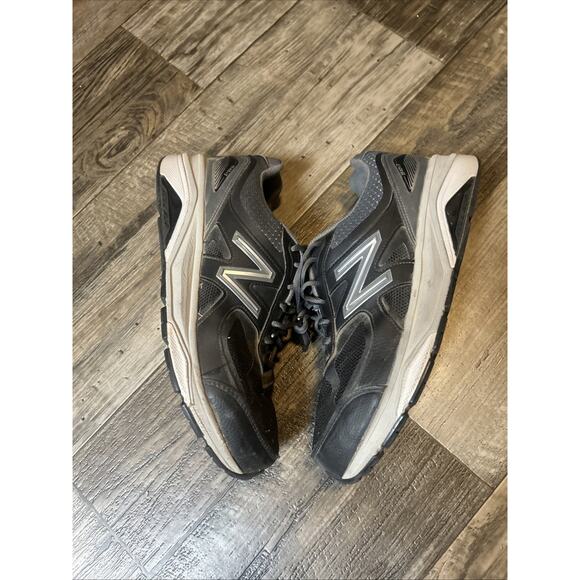 Mens 8.5 6E Wide New Balance 1540v3 Black - Picture 3 of 7